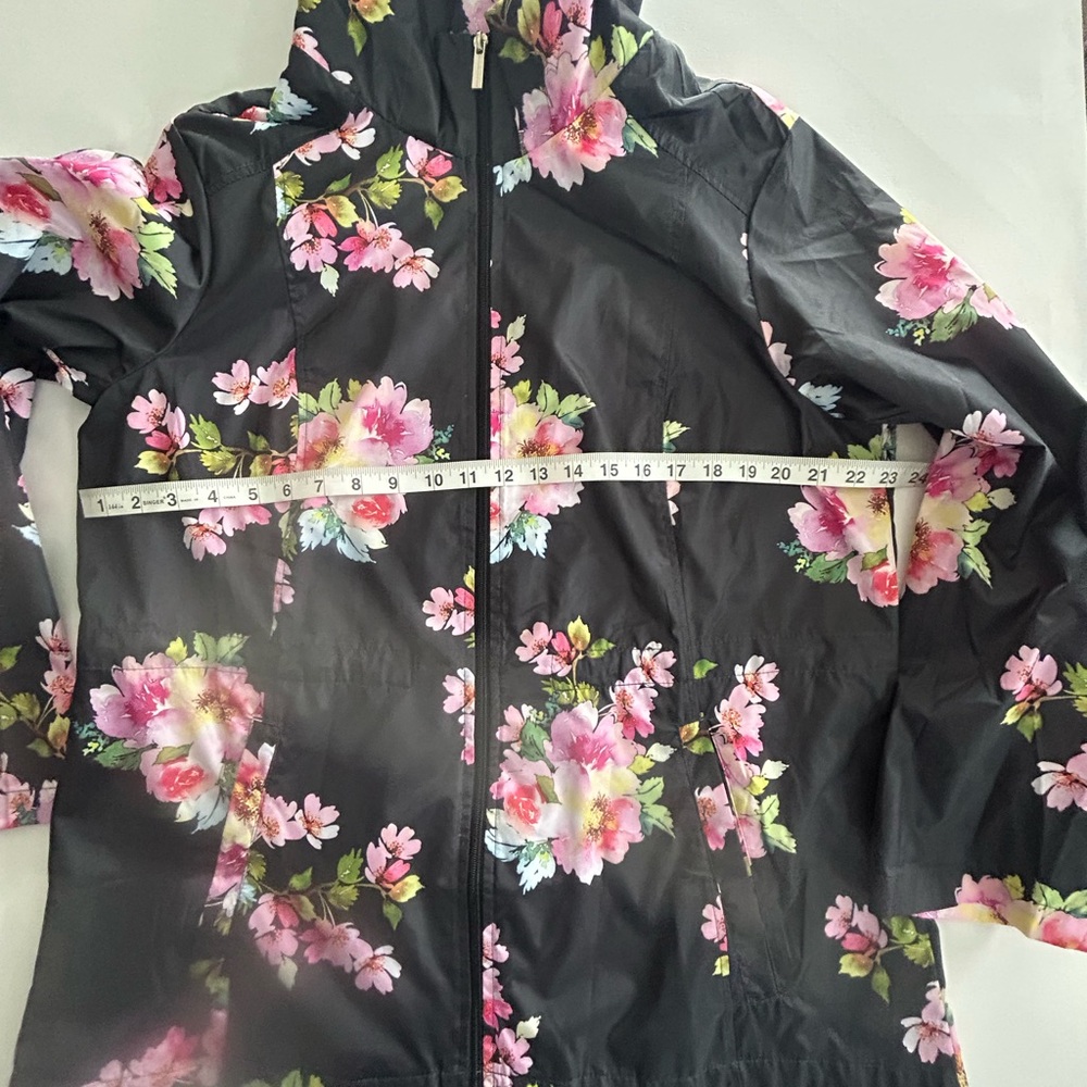 Susan Graver Black Floral Raincoat (A0031) - Picture 8 of 10